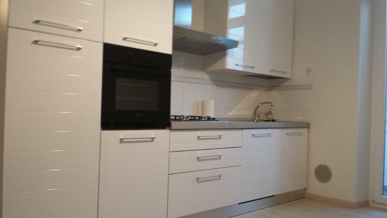 Residenza Lux Fronte Mare Vado Ligure Exterior foto