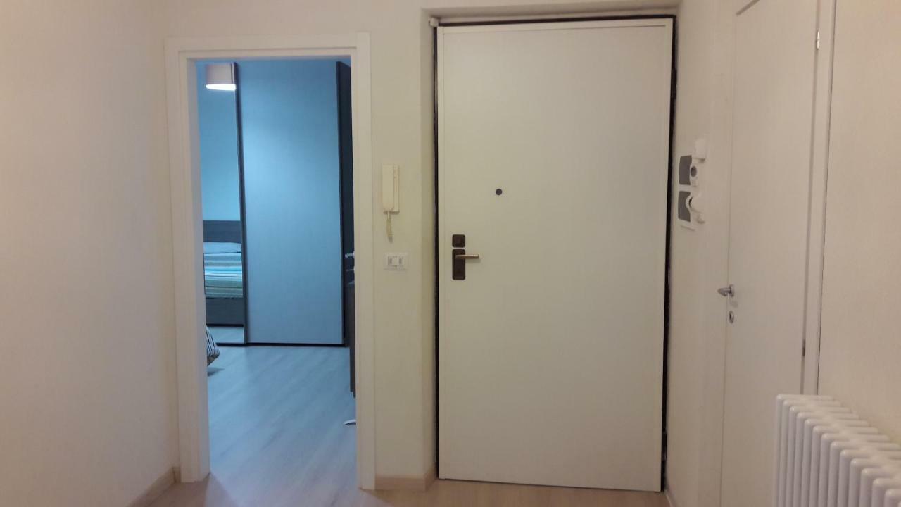 Residenza Lux Fronte Mare Vado Ligure Exterior foto