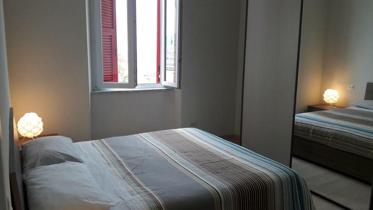 Residenza Lux Fronte Mare Vado Ligure Exterior foto